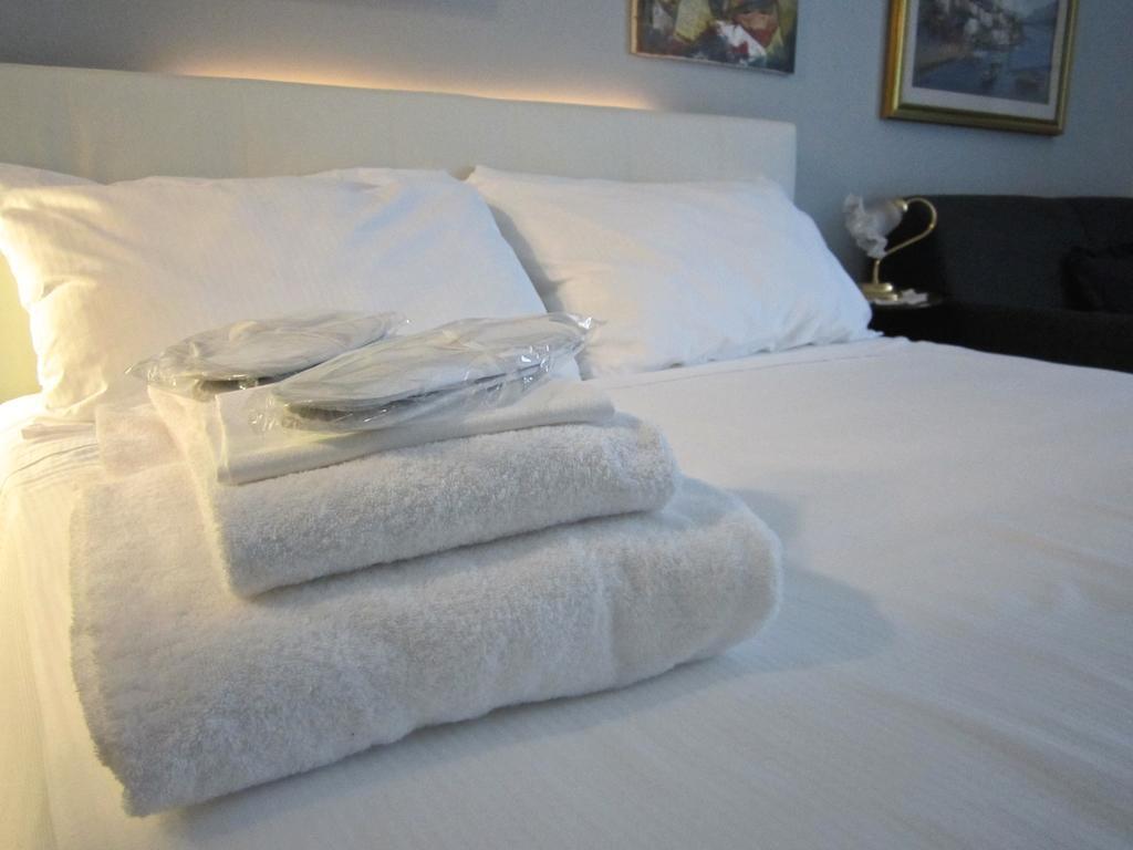 Aiello Suites Executive Milano Phòng bức ảnh